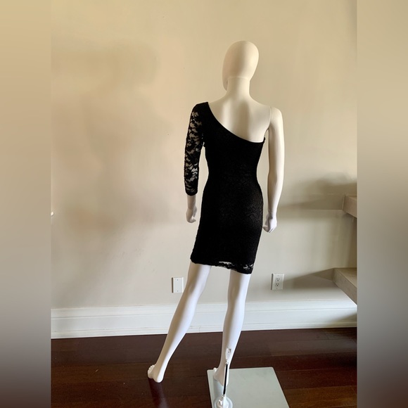 Guess Lace Little Black Dress - Picture 3 of 7